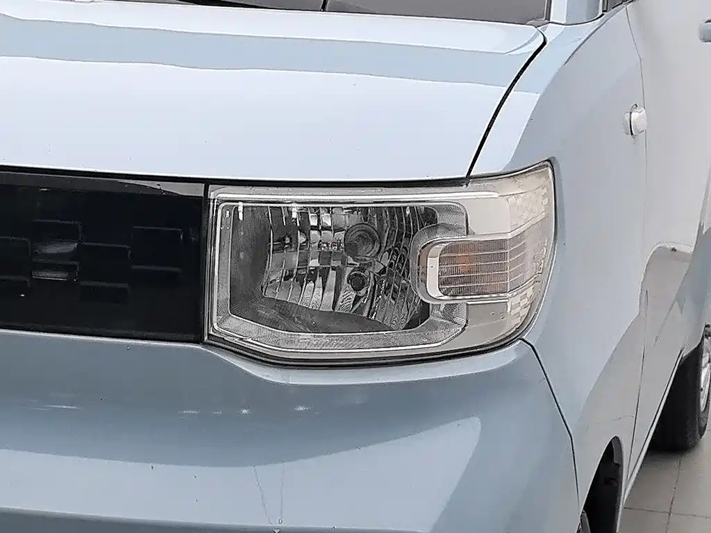Wuling MINIEV — миниатюра 7