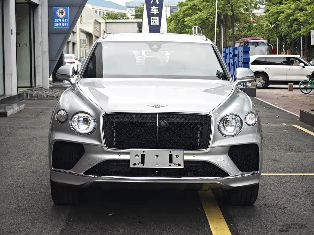 Bentley Bentayga — миниатюра 24