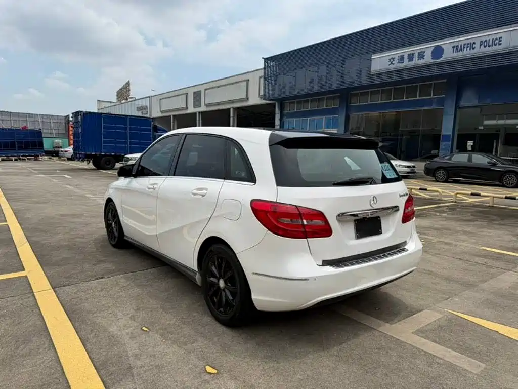 Mercedes-Benz B-Class — миниатюра 9