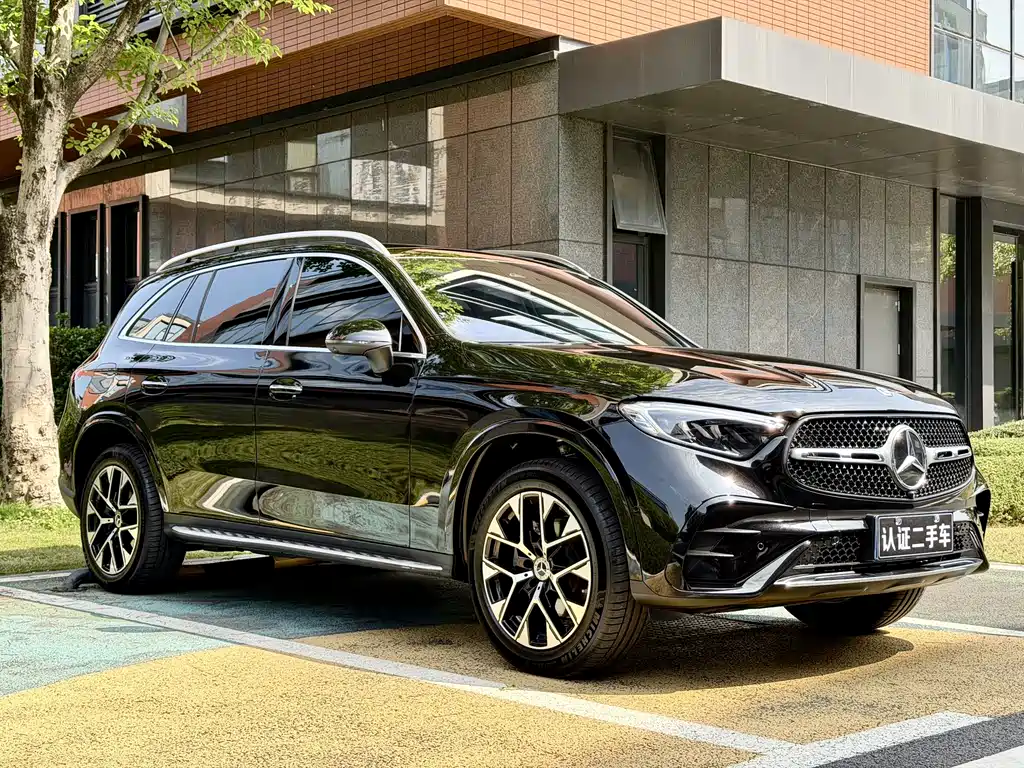 Mercedes-Benz GLC 2023 GLC 260 L 4MATIC Luxury 7 мест