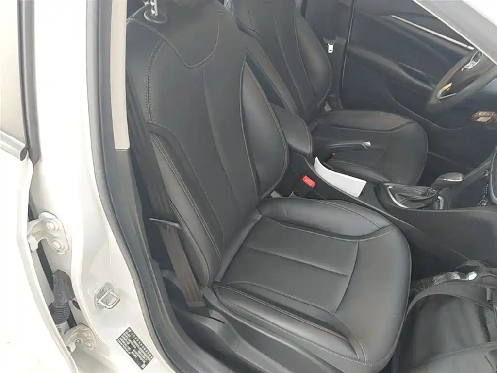 Buick Excelle — фотографии объявления, Фото 25