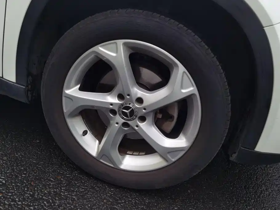 Mercedes-Benz GLA — миниатюра 6