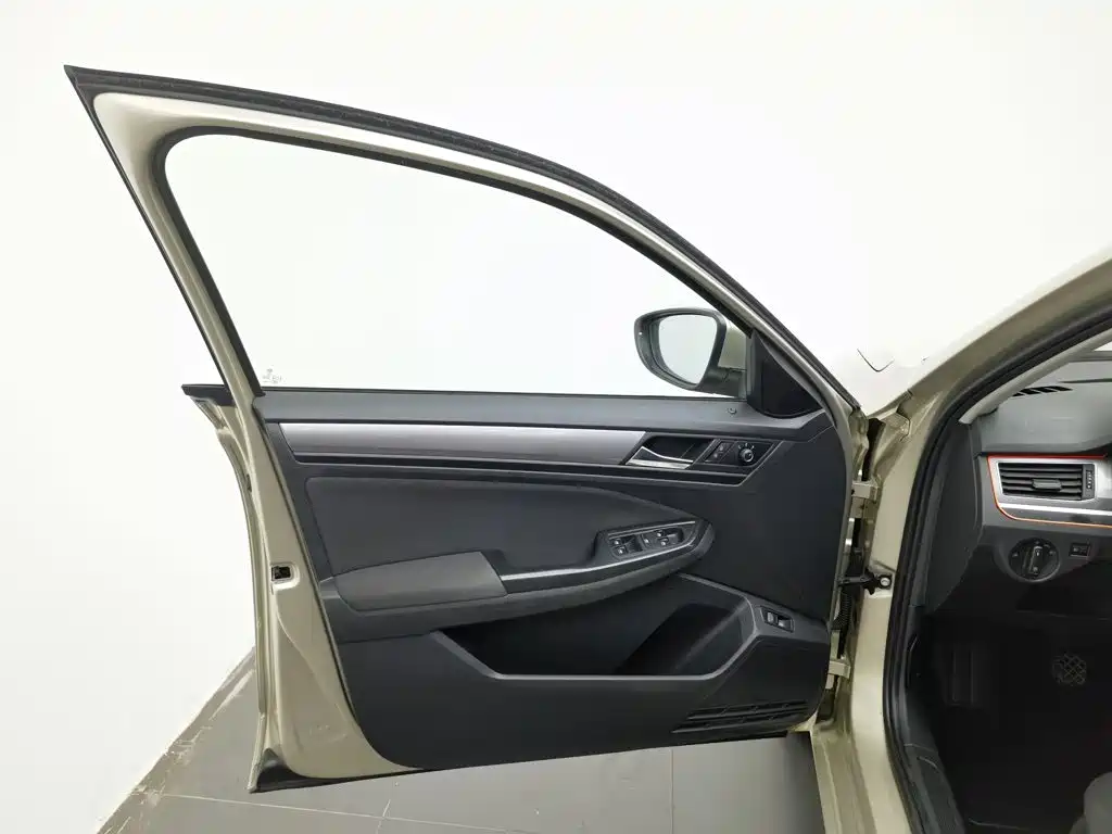Volkswagen Bora — миниатюра 8