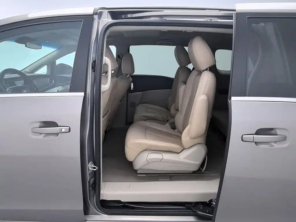 Buick GL8 — миниатюра 15