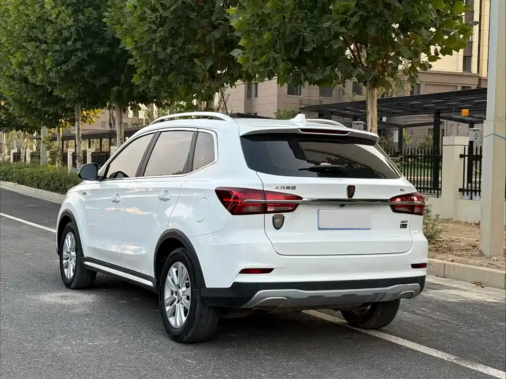 Roewe RX5 — миниатюра 7