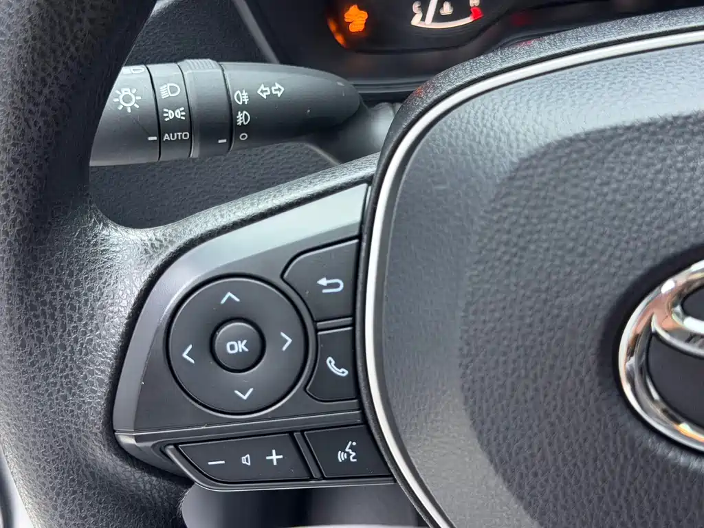 Toyota Corolla — миниатюра 10