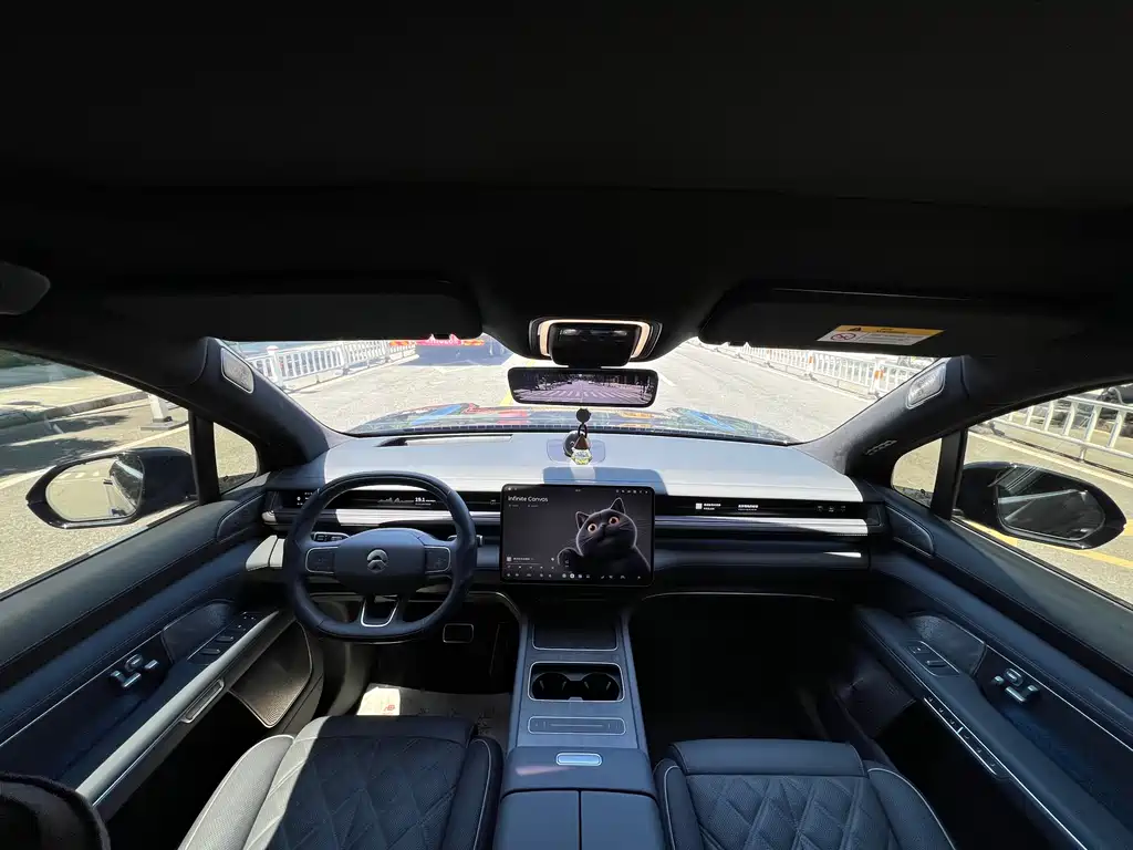 NIO ES8 2026 мест Executive Luxury