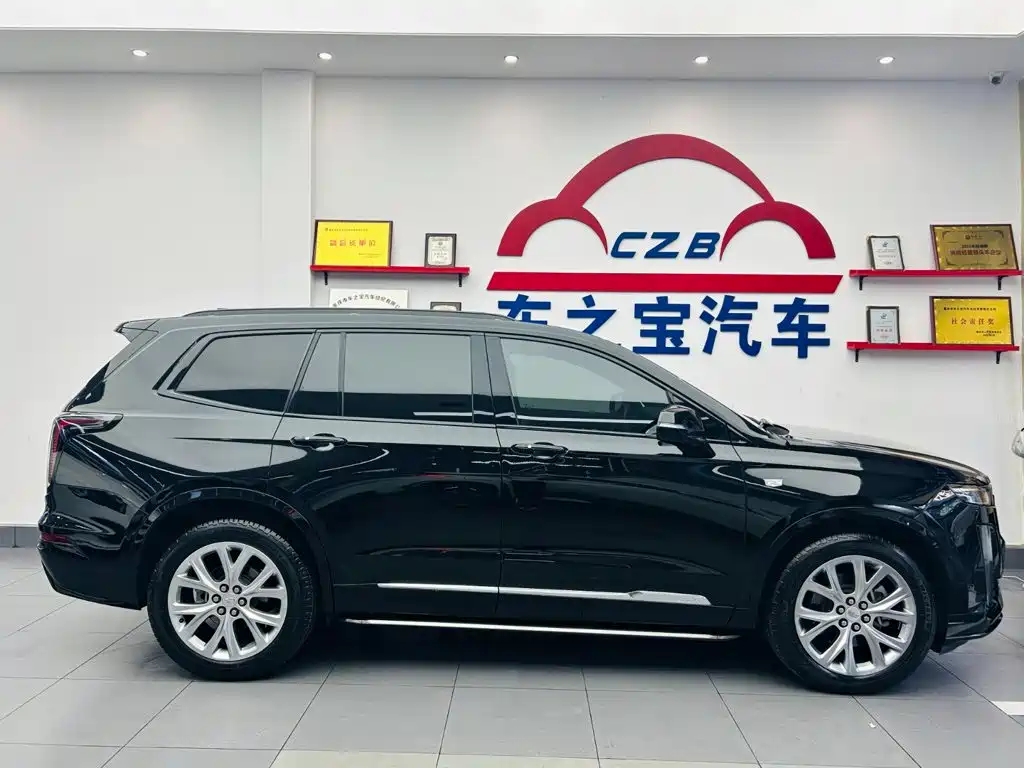Cadillac XT6 — миниатюра 8