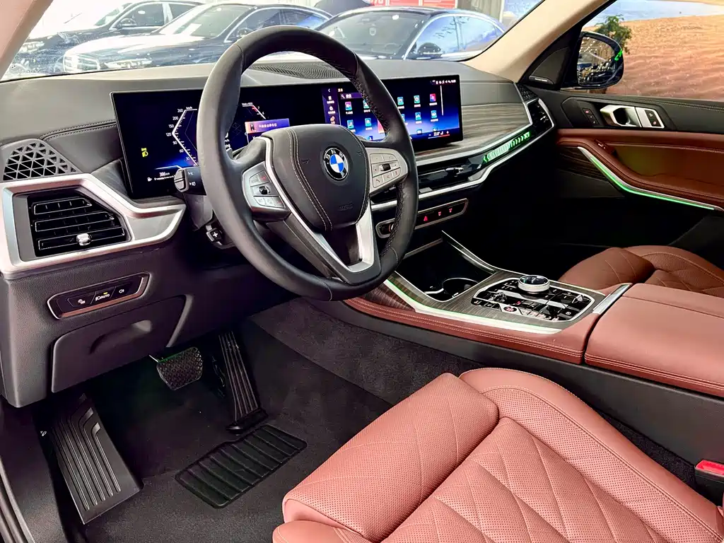 BMW X7 — миниатюра 7