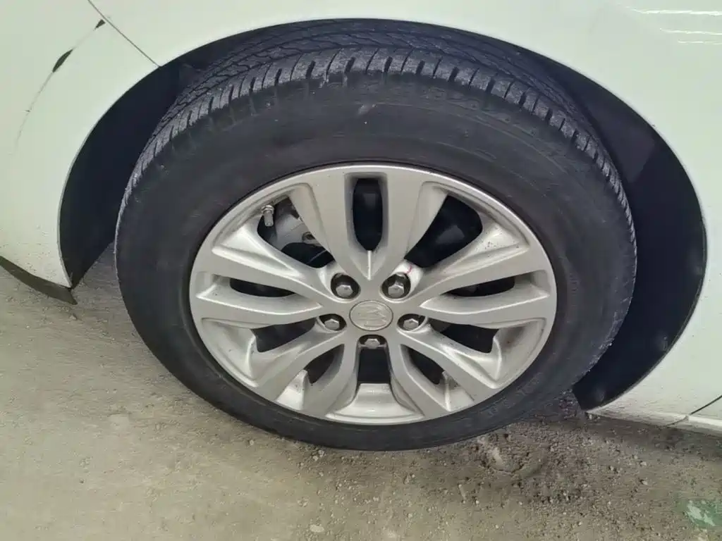 Buick Excelle — миниатюра 23