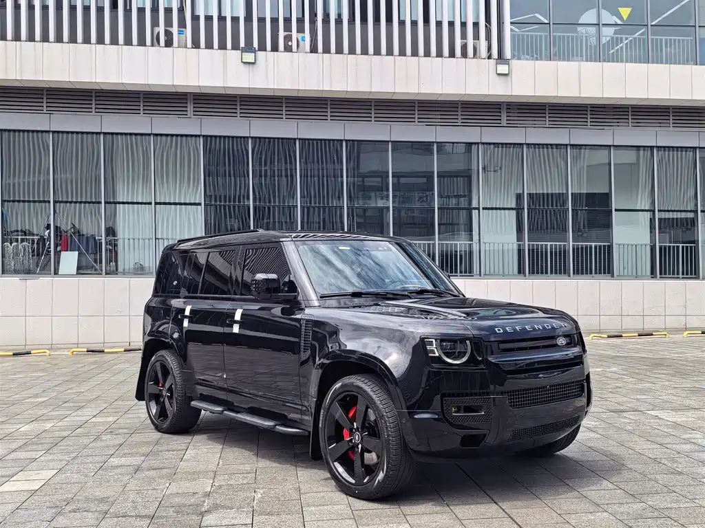Land Rover Defender — миниатюра 3