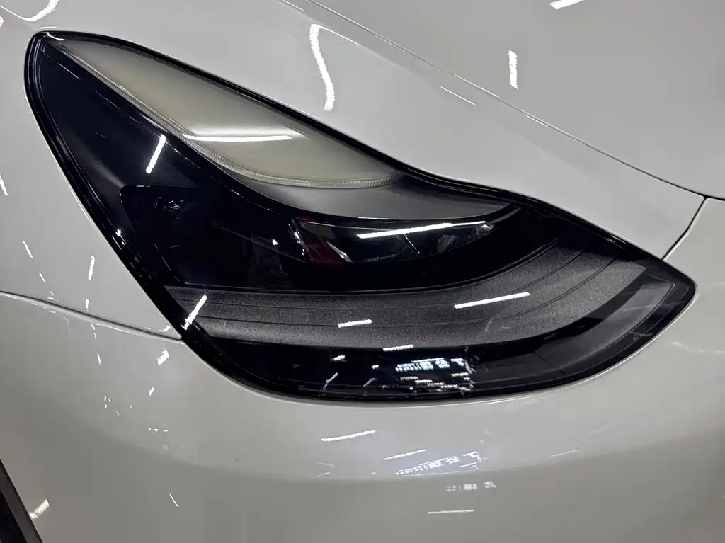 Tesla Model Y — фотографии объявления, Фото 15