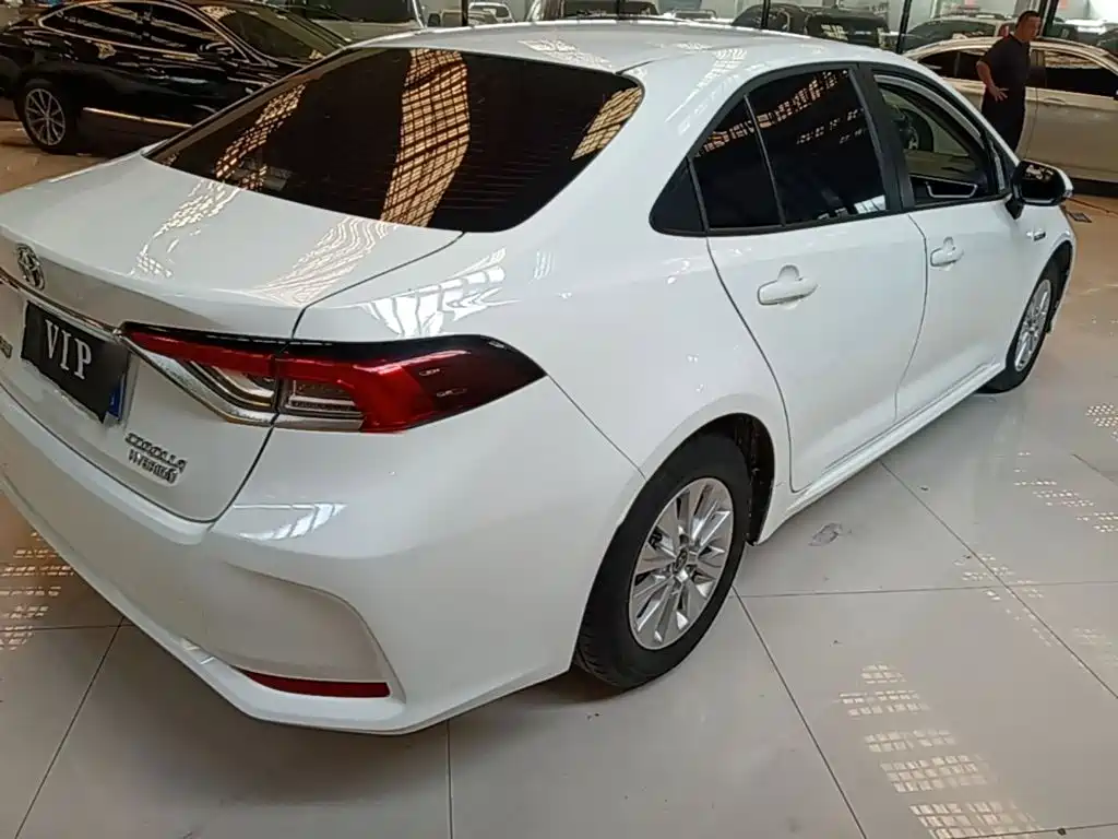 Toyota Corolla — миниатюра 7