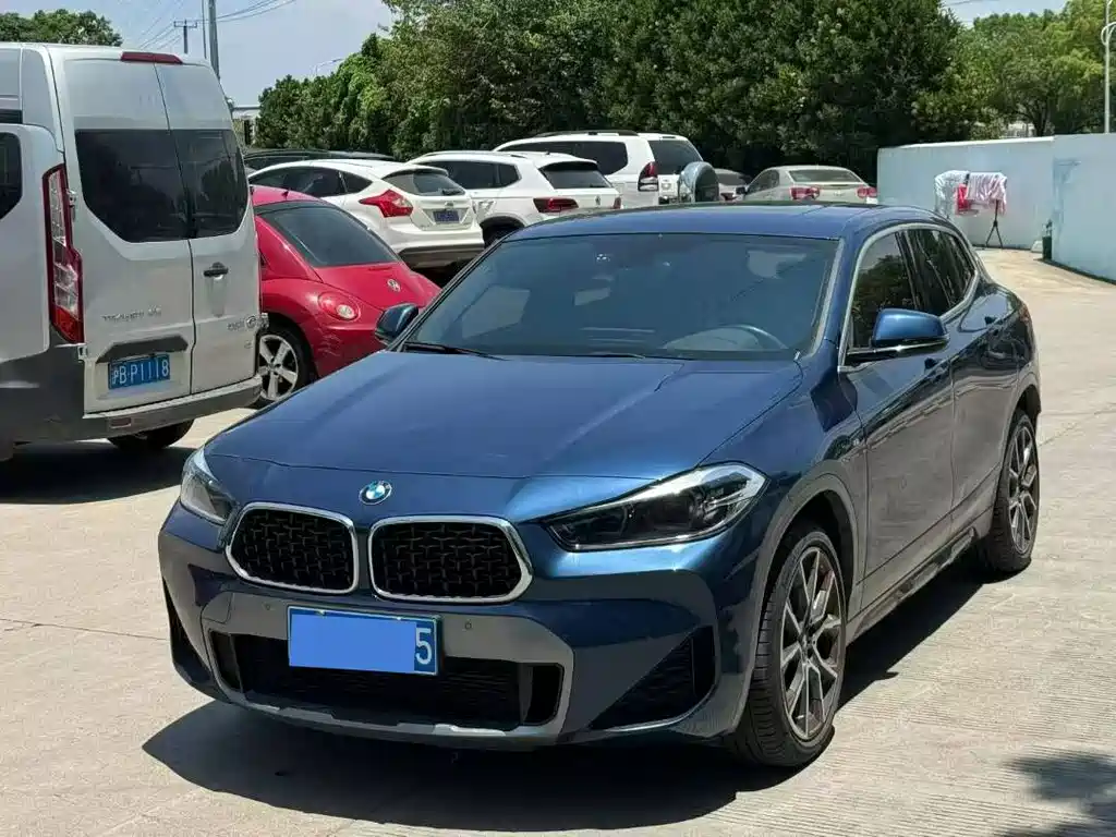 Купить BMW X2
