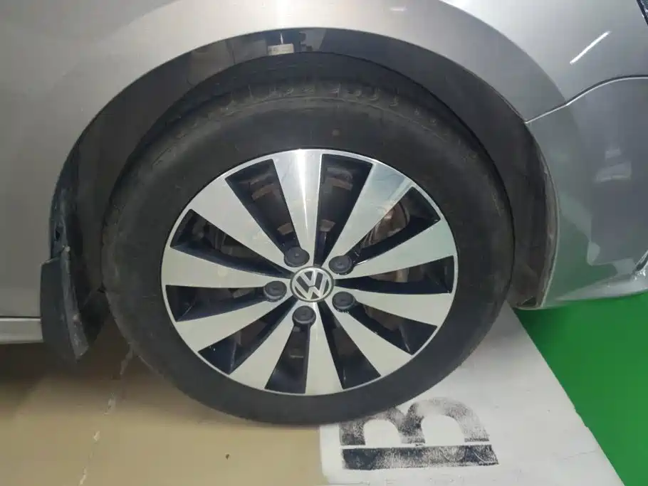 Volkswagen Sagitar — миниатюра 6