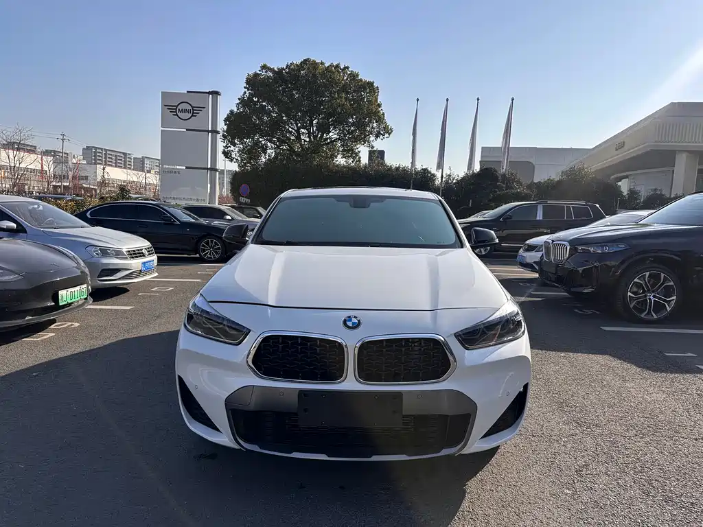 BMW X2 2022 sDrive25i