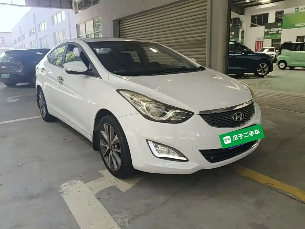 Hyundai Elantra Langdong — миниатюра 4