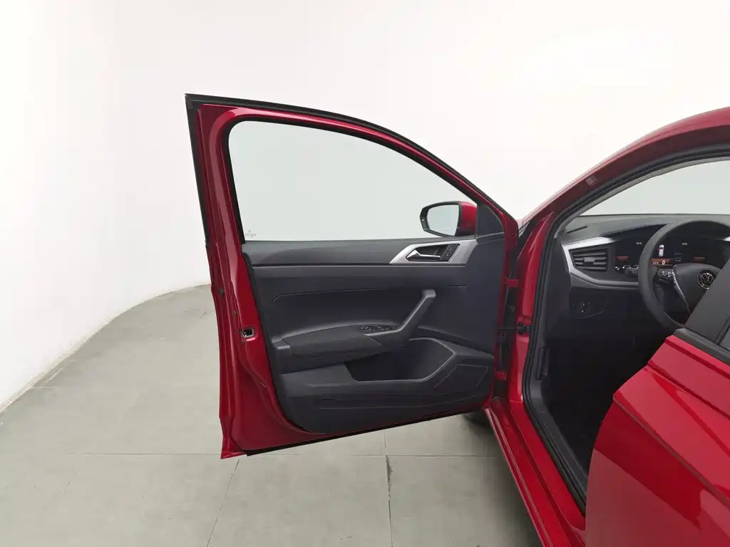 Volkswagen Polo — миниатюра 8