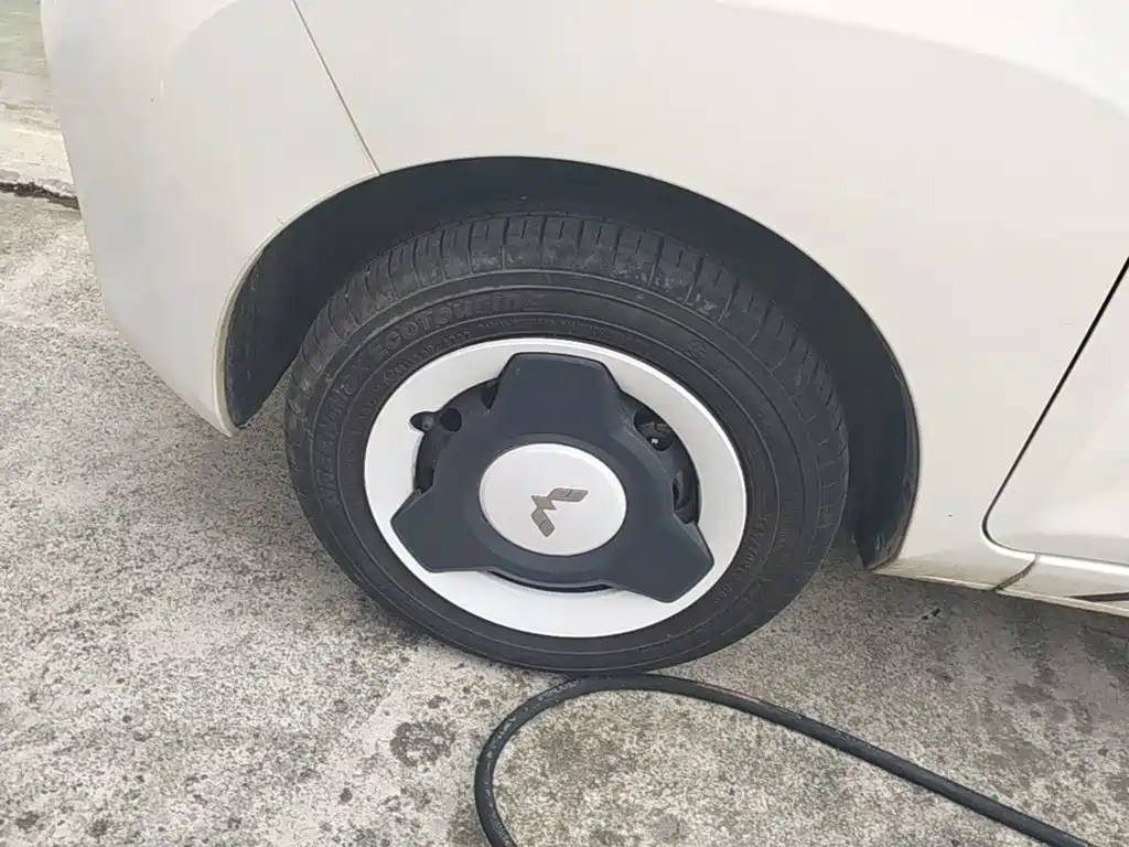 Wuling MINIEV — миниатюра 23