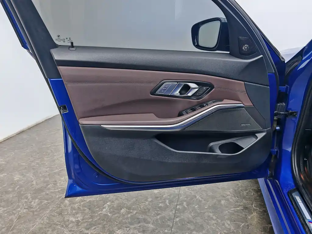 BMW 3 Series — миниатюра 19