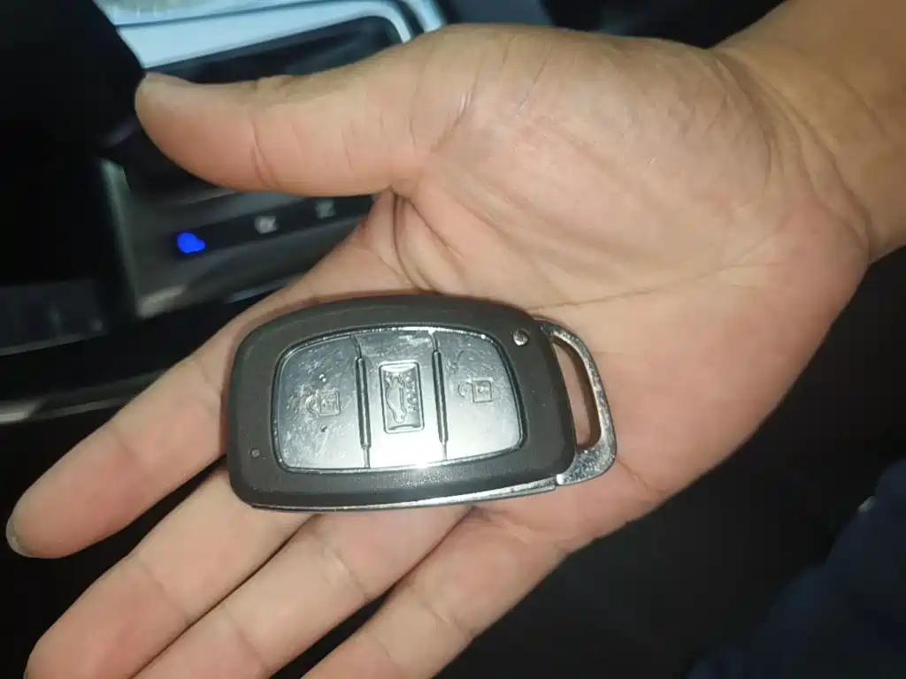 Hyundai Elantra Langdong — миниатюра 9