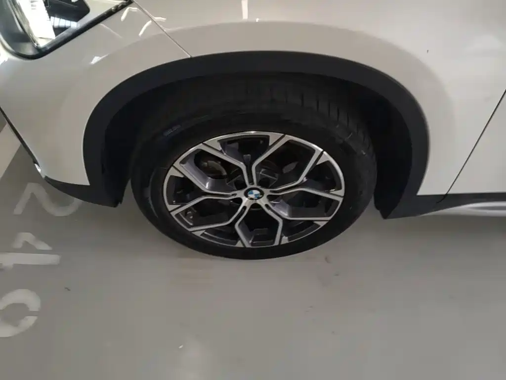 BMW X1 — миниатюра 23