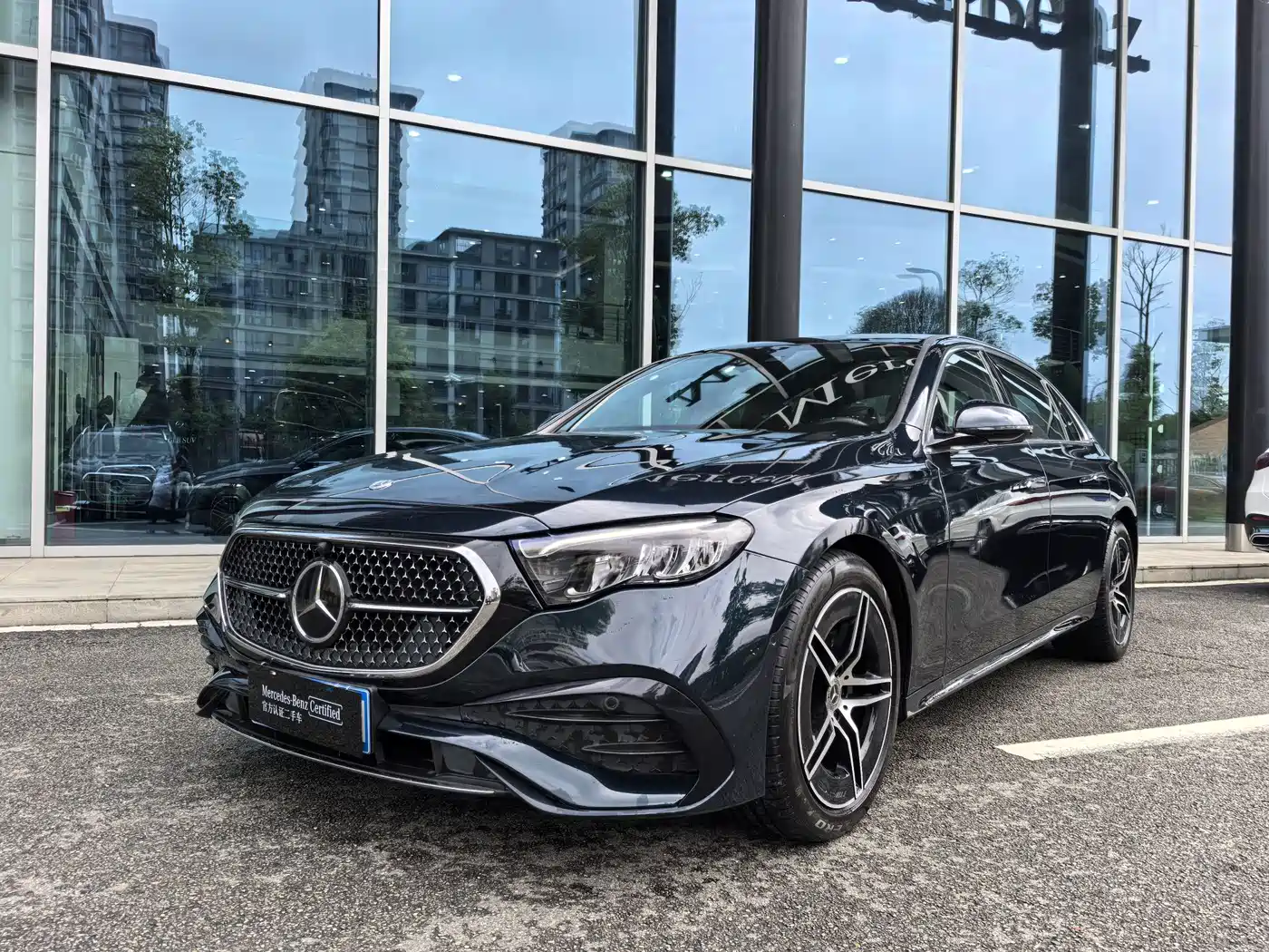 奔驰E级 2024款 E 260 L 运动型 2023