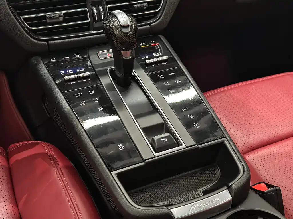 Porsche Macan — миниатюра 15