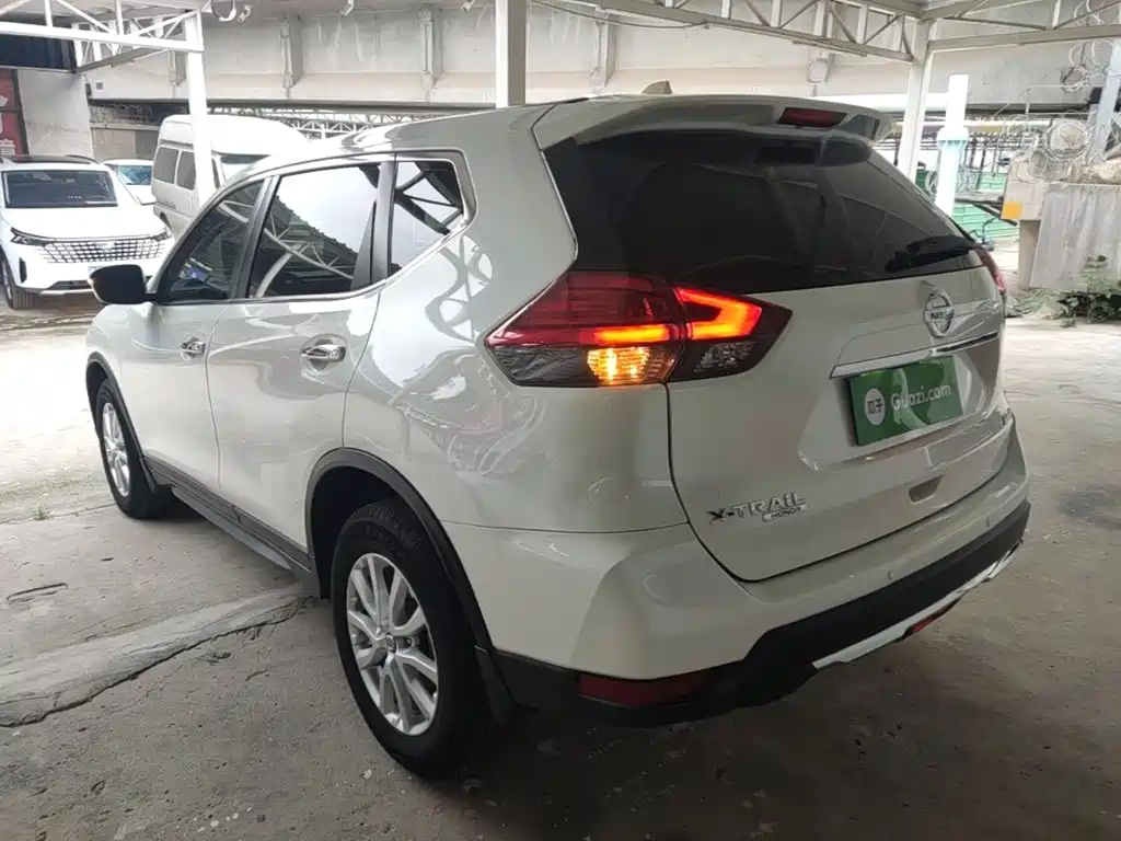 Nissan X-Trail — миниатюра 5