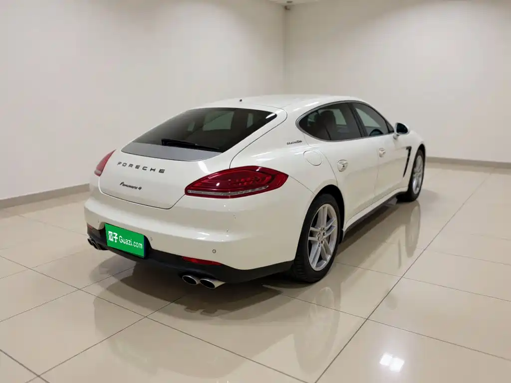 Porsche Panamera — миниатюра 4