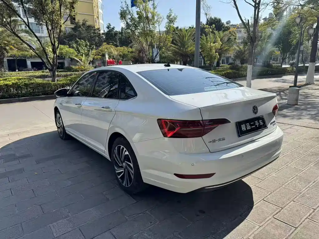 Volkswagen Sagitar — миниатюра 6