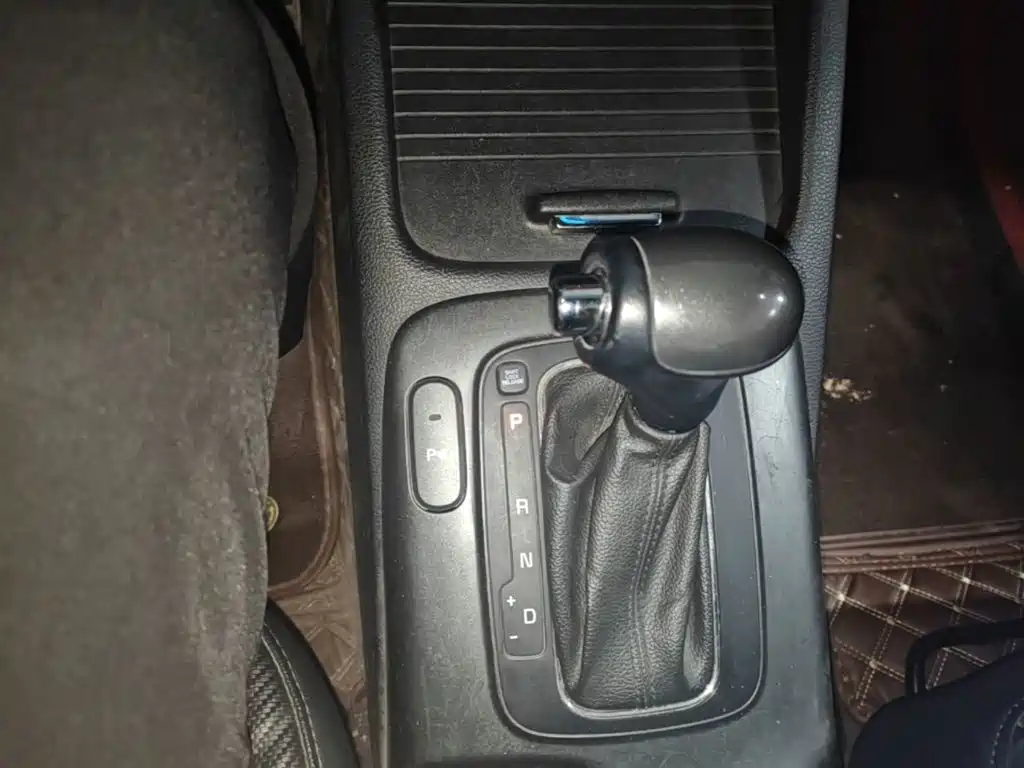 Kia Shuma — миниатюра 14