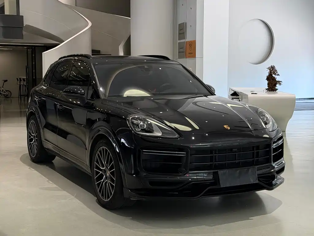 Porsche Cayenne — миниатюра 21