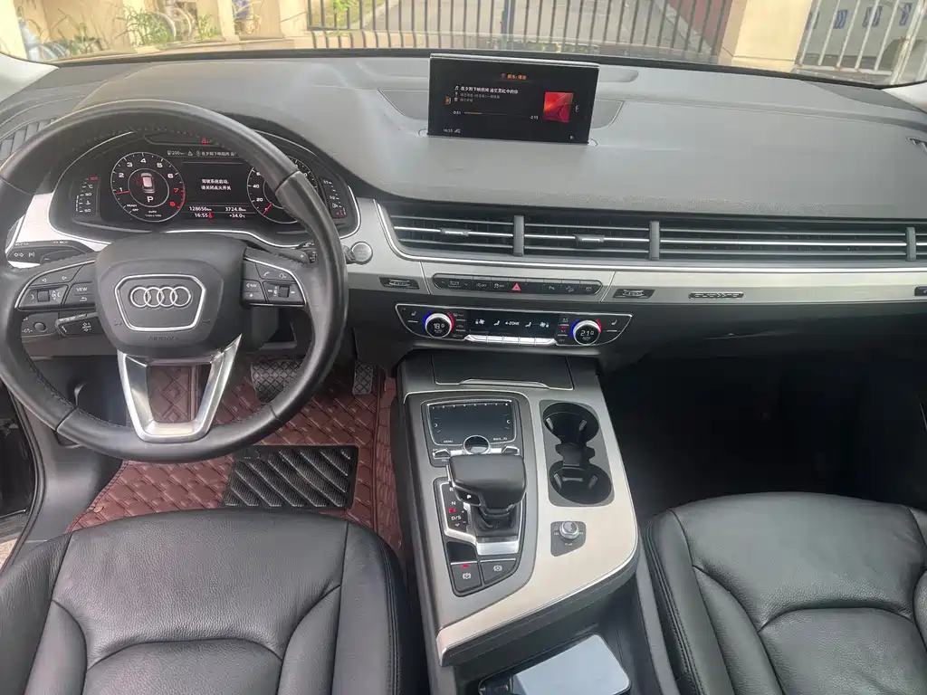 Audi Q7 2018 40 TFSI S line Sport