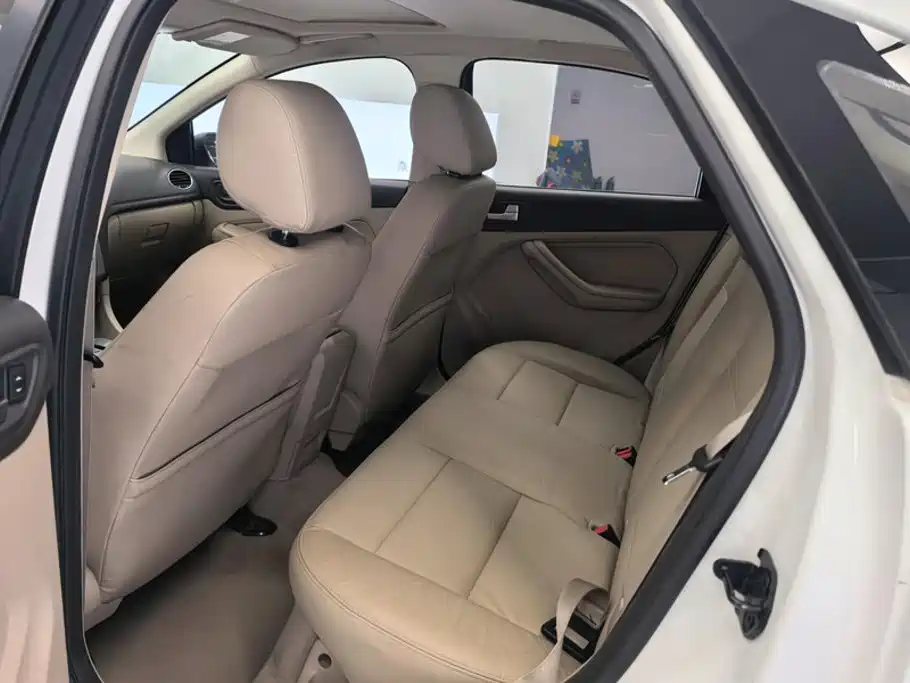 Ford Focus — миниатюра 11