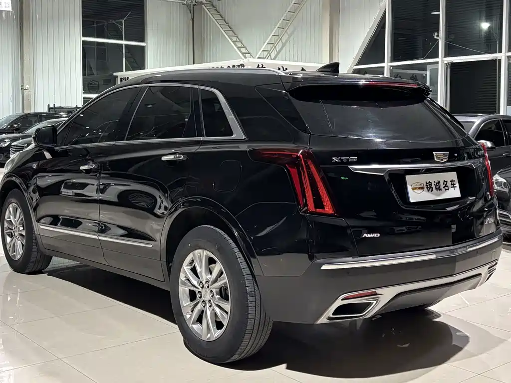 Cadillac XT5 2021 — фото 6