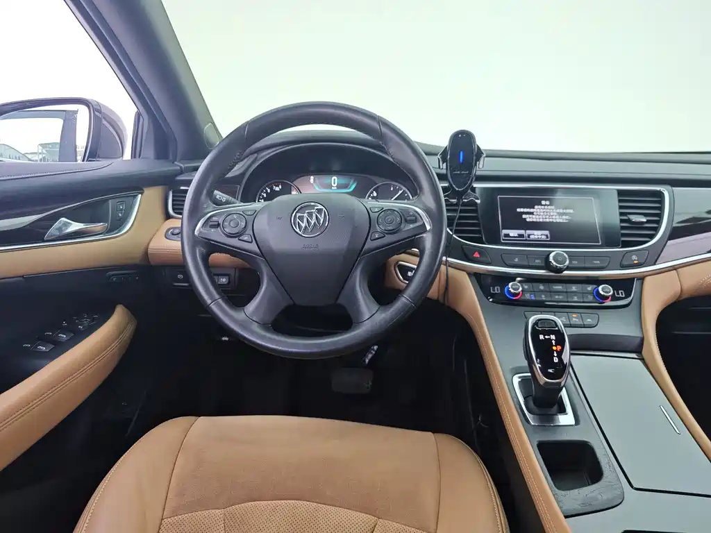 Buick LaCrosse — миниатюра 21
