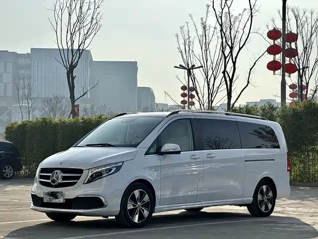 MERCEDES-BENZ V CLASS
