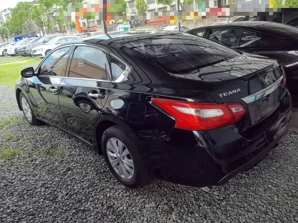 Nissan Altima 2016 2.0L XE Fashion