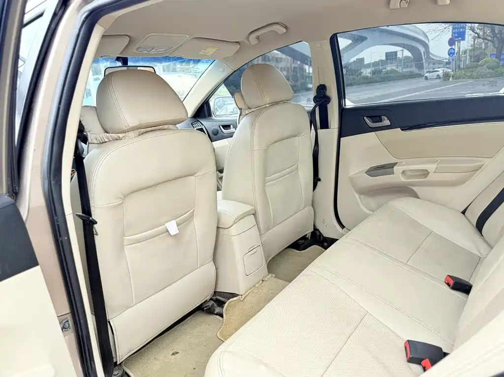 Geely Emgrand Classic — миниатюра 11