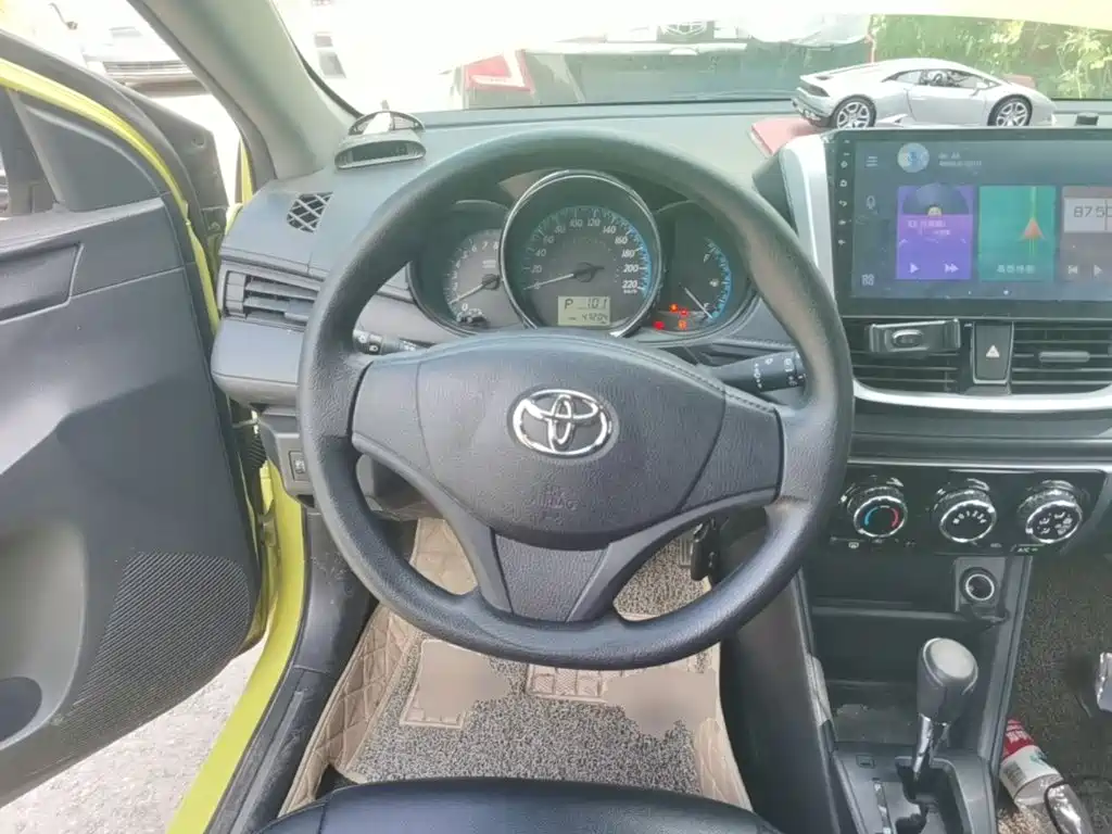 Toyota Yaris L — миниатюра 15