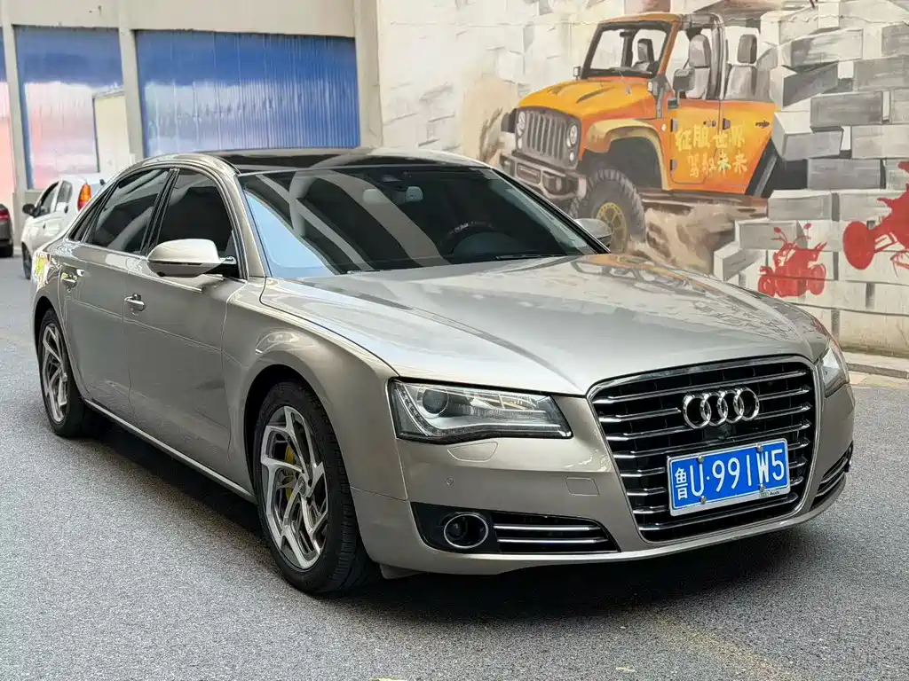 Audi A8 — миниатюра 3