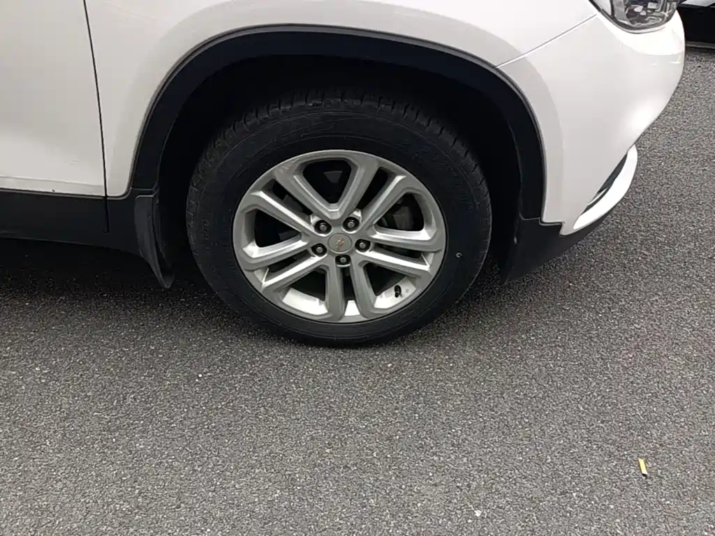 Chevrolet Trax — миниатюра 12
