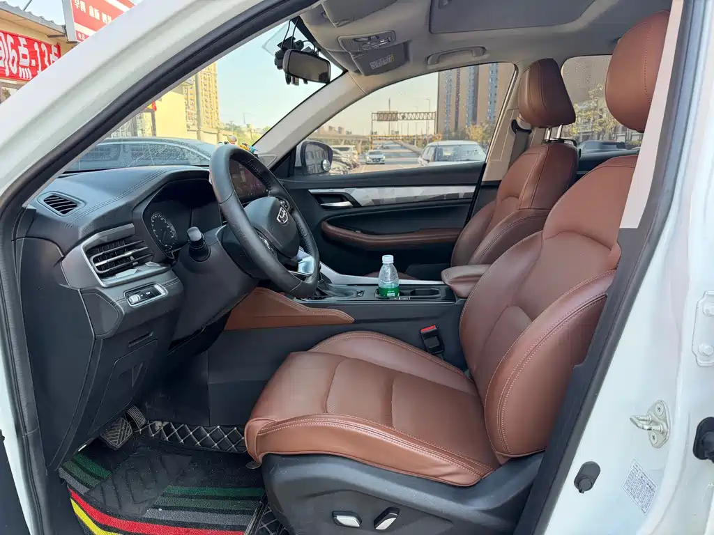 Geely Vision X6 — миниатюра 8