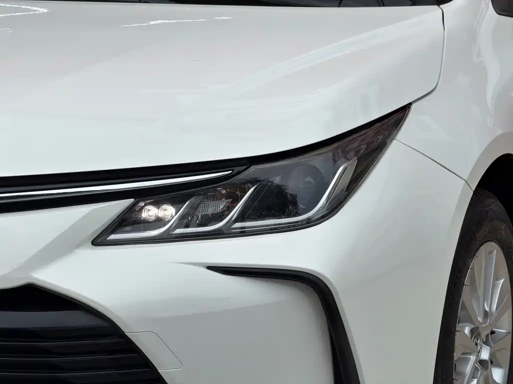 Toyota Corolla — миниатюра 3