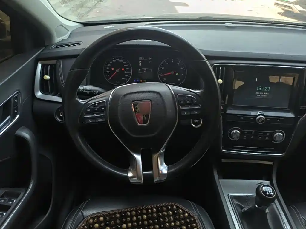 Roewe i6 Classic — миниатюра 11