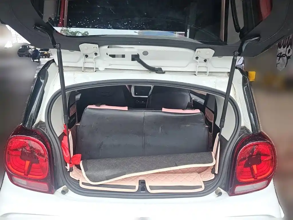 Roewe Clever — миниатюра 15