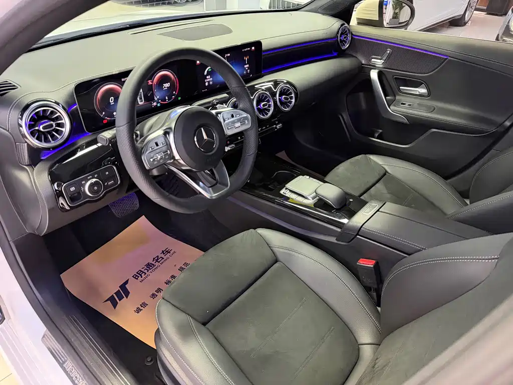 Mercedes-Benz A-Class — миниатюра 7