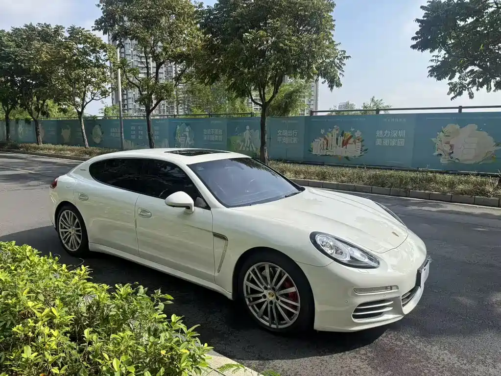Porsche Panamera 2014 Panamera Executive 3.0T