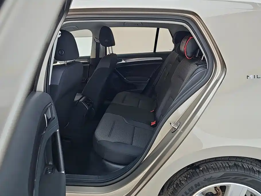 Volkswagen Golf — миниатюра 11